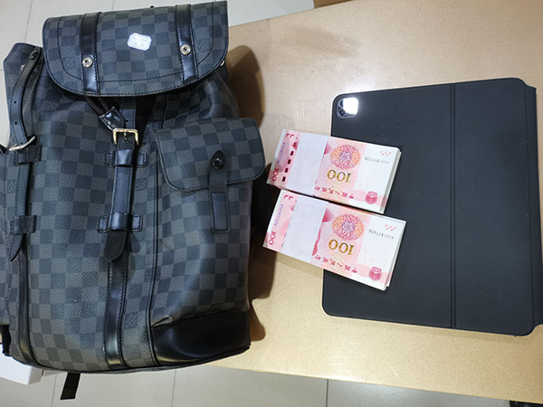 1644218754315121.jpg E804E102FD066EE7ABCC000F8F29BE8F.jpg